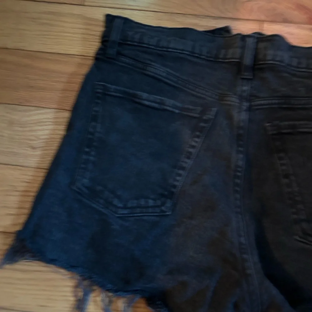 Black Frayed Hem Women's Denim Shorts